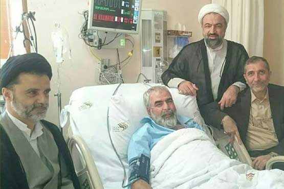 روح الله حسینیان در بیمارستان بستری شد + عکس