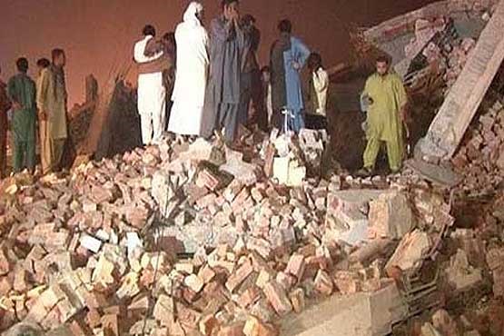 ۱۶ کشته به علت فروریختن سقف کارخانه در پاکستان