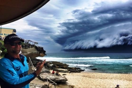 امواج مهیب «ابر سونامی» در آسمان سیدنی +اسلاید شو