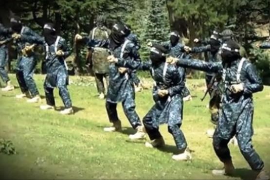 فیلم ‌فارغ التحصیلان آکادمی نظامی داعش + اسلایدشو