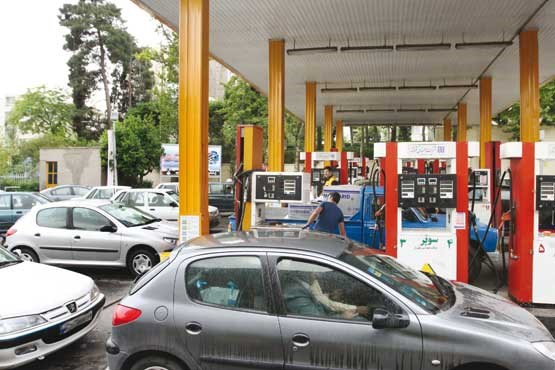 مصرف بنزین در ایران به اندازه هند است!