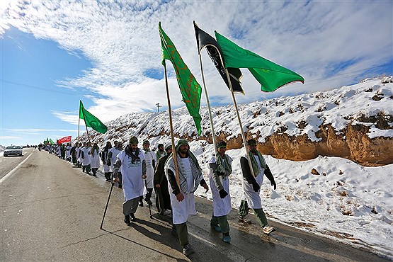 پیاده روی زائران امام رضا(ع)