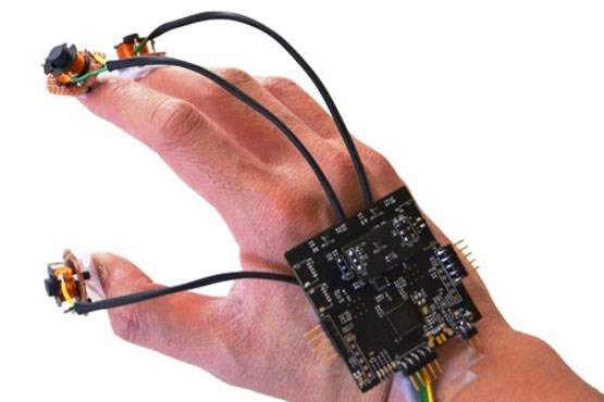 ردیابی انگشتان دست در دنیای مجازی