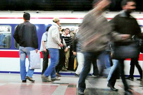 خودکشی زن جوان در مترو