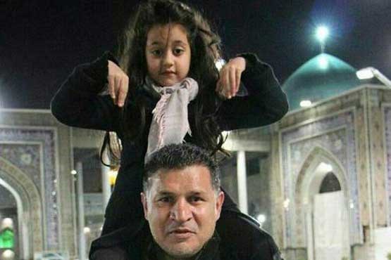 دایی و دخترش در حرم امام رضا (ع) + عکس