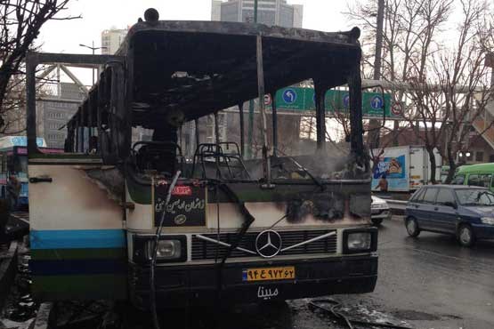اتوبوسی که آتش گرفت + عکس