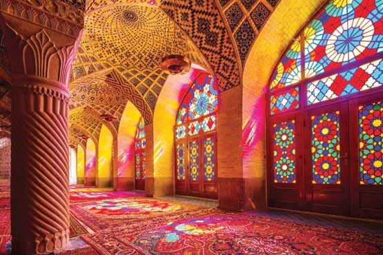مشاهدات جهانگرد روس از ایران: حیاط‌های حوض‌دار و پنجره‌های رنگین