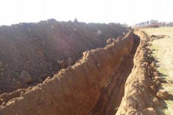 حفر خندق در مرز دو استان کربلا و الانبار +عکس