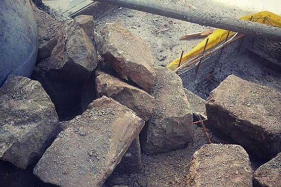 کشف سنگ فرش دوره پهلوی اول در خیابان سی تیر +عکس