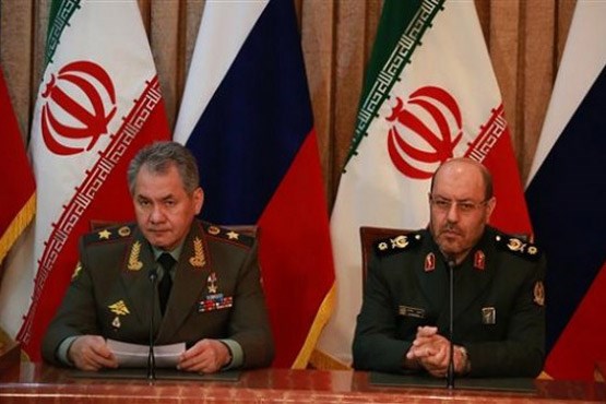 تاکید وزرای دفاع ایران و روسیه بر تشدید جنگ با تروریسم