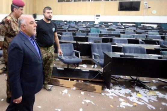 دستور حیدر العبادی برای تعقیب عاملان حمله به پارلمان عراق