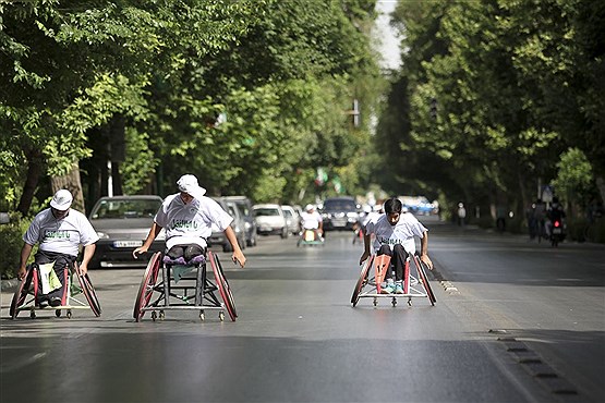 مسابقه ویلچررانی جانبازان و معلولین در اصفهان
