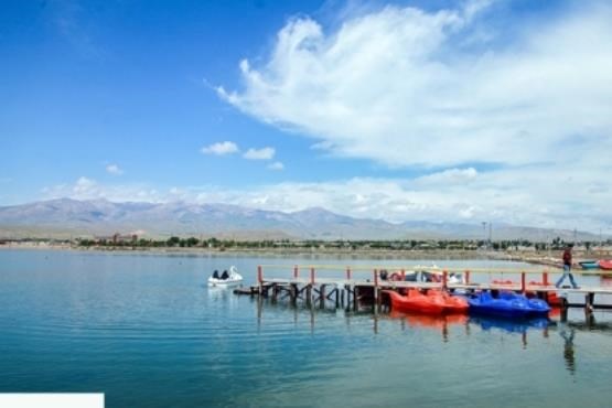 مناظر زیبای بهاری دریاچه ارومیه + اسلاید شو