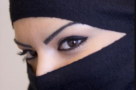 داعش از چشم زنان هم مالیات می گیرد!