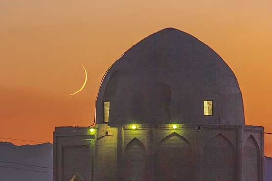 چرا امروز هلال ماه رمضان دیده نمی‌شود؟