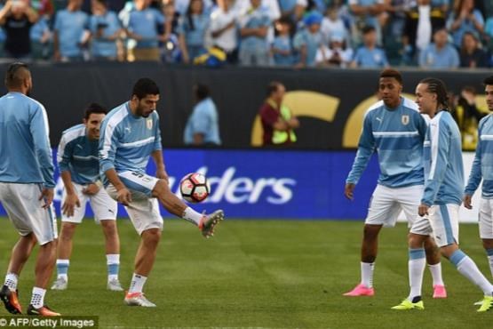 تیم  ملی اروگوئه حذف شد/اندوه بی پایان سوارز