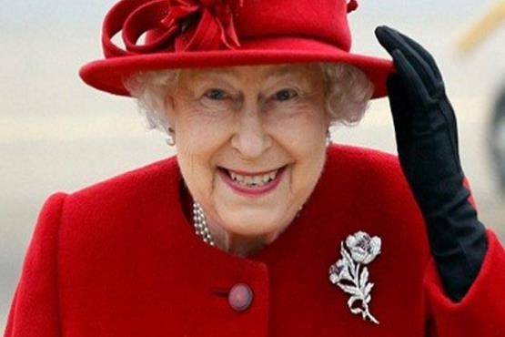 ابراز تأثر ملکه الیزابت از وقوع پیاپی حوادث ناگوار در انگلیس
