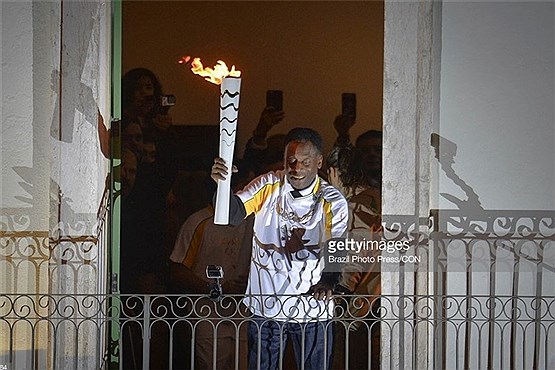 مشعل المپیک در دستان مروارید سیاه (تصاویر)