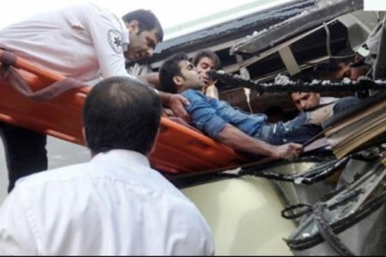 سانحه تصادف اتوبوس مسافربری در شیراز + فتو کلیپ