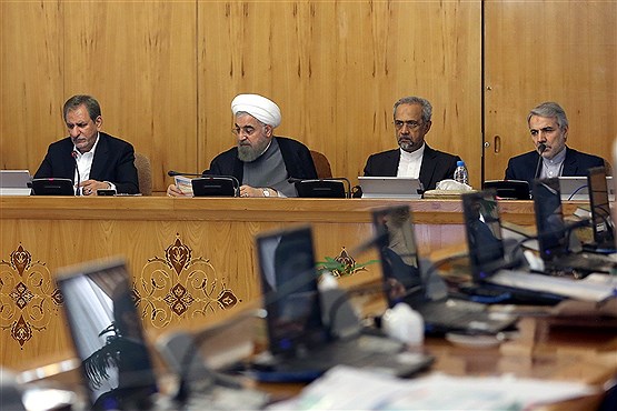 روحانی: سهمیه‌های جنسیتی در آزمون استخدامی اصلاح شود