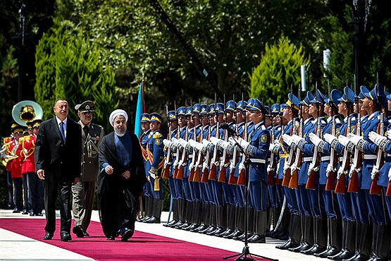 استقبال رسمی رییس‌ جمهور آذربایجان از حسن روحانی