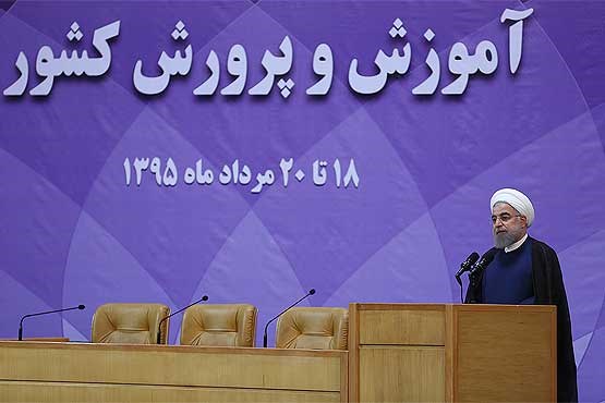 روحانی: باید خود را با شرایط جهانی تطبیق دهیم