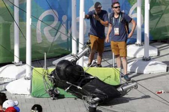سقوط دوربین المپیک 7 نفر را روانه بیمارستان کرد
