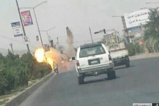 لحظه‌ انفجار خودرو کارمندان وزارت کشور افغانستان +عکس