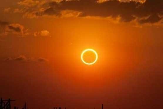 حلقه آتش در آسمان آفریقا + عکس