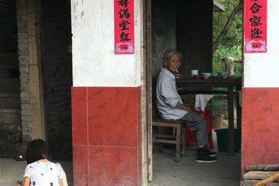 مردان تنهای 'دهکده مجردان' چین +عکس