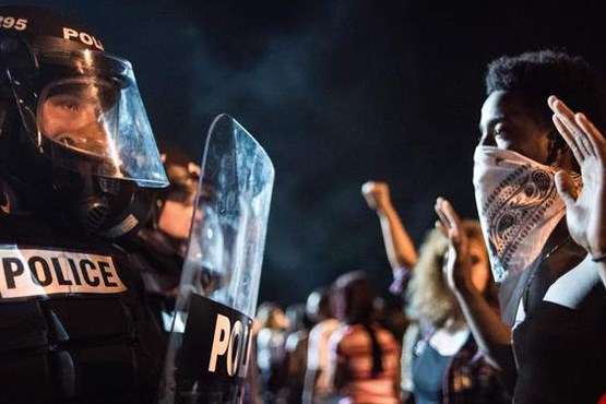 خشم سیاه‌پوستان خیابان‌های شارلوت را فراگرفت +عکس