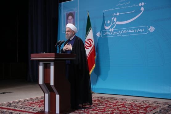 رهبر معظم انقلاب تاکید دارند که جامعه نباید دو قطبی شود