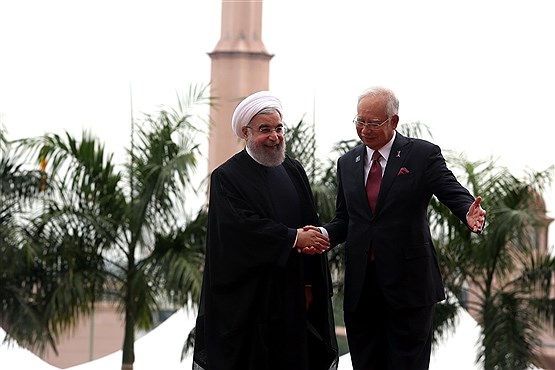 استقبال رسمی نخست وزیر مالزی از روحانی