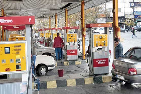 کمبود عرضه بنزین سوپر در برخی جایگاه ها