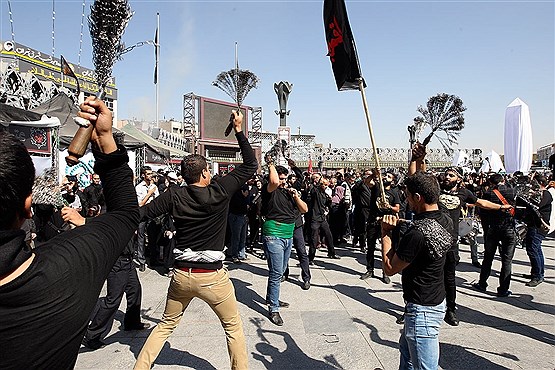 عزاداری تاسوعای حسینی در میدان امام حسین(ع) +گزارش تصویری