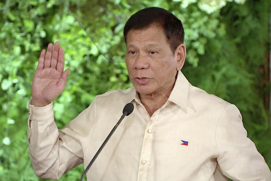 قول رئیس جمهور فیلیپین به خدا