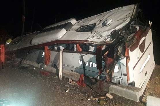 شمار تلفات حادثه اتوبوس زائران یزدی کربلا به 28 نفر رسید