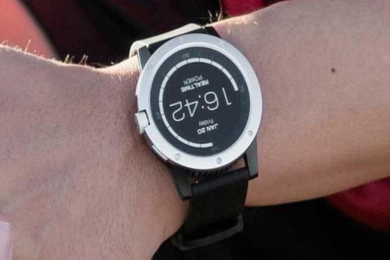 ساعت هوشمندی که با گرمای بدن شارژ می‌شود + عکس