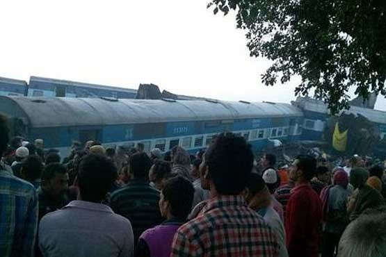 90 کشته و 150 زخمی در خروج مرگبار قطار از ریل در هند