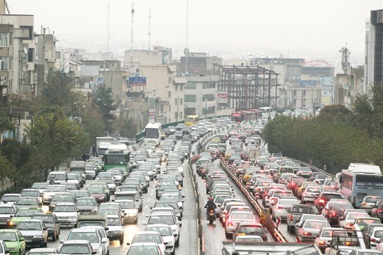 روز غیربرفی تهران هم پر ترافیک است (عکس)