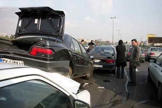برخورد 9 دستگاه خودرو در تصادف زنجیره‌ای در محور دامغان-شاهرود