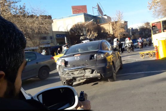تعقیب و گریز پلیس با سارق خودرو در تهران +عکس