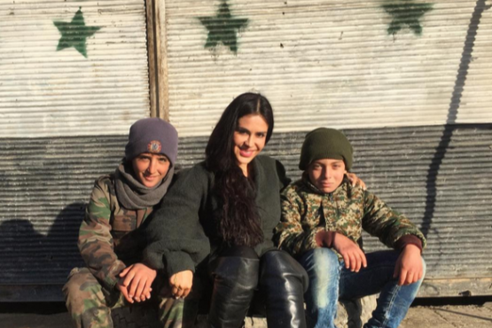 بازیگر زن آمریکایی در حلب سوریه +تصاویر