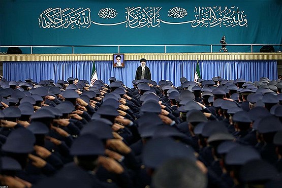 دیدار کارکنان نیروی هوایی ارتش با رهبر معظم انقلاب اسلامی