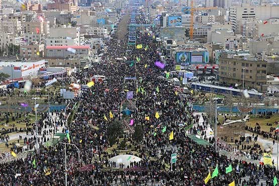 دعوت احزاب از مردم برای حضور  در راهپیمایی ۲۲ بهمن