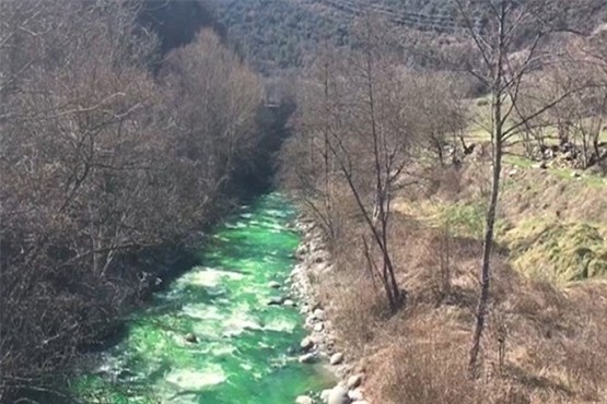 تغییر رنگ ناگهانی آب یک رودخانه +عکس