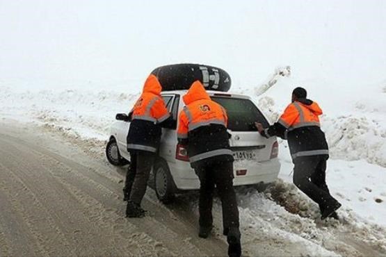 عملیات امداد و نجات در ۱۱ استان گرفتار سیلاب و برف