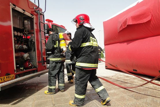 نجات ۶ نفر از میان دود و آتش در چهاردانگه