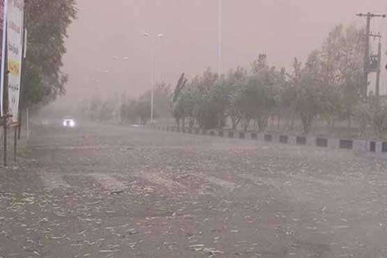 وزش باد در تهران / گرد و خاک در شرق و جنوب کشور