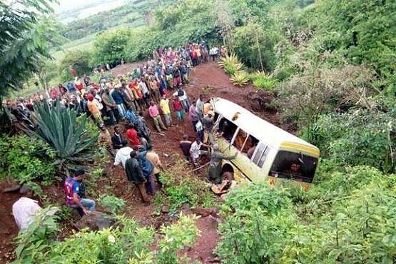 مرگ ۳۲ دانش آموز در یک سانحه جاده ای در تانزانیا